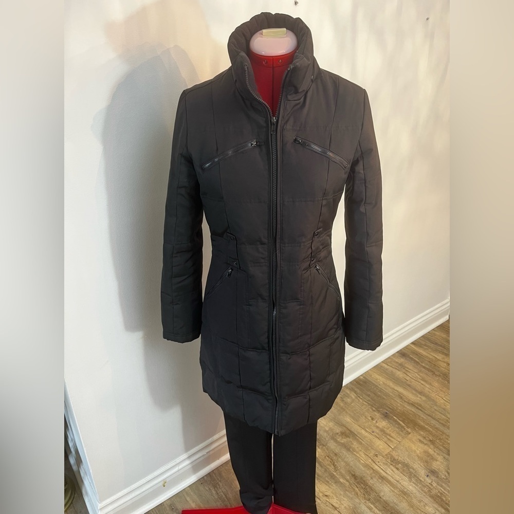 Black Rivet: “G III Apparel Group” 3/4 Length Down Filled Coat US S